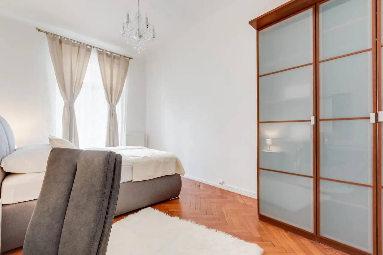 Luxury Riverside Apartments In The Center Of Prague