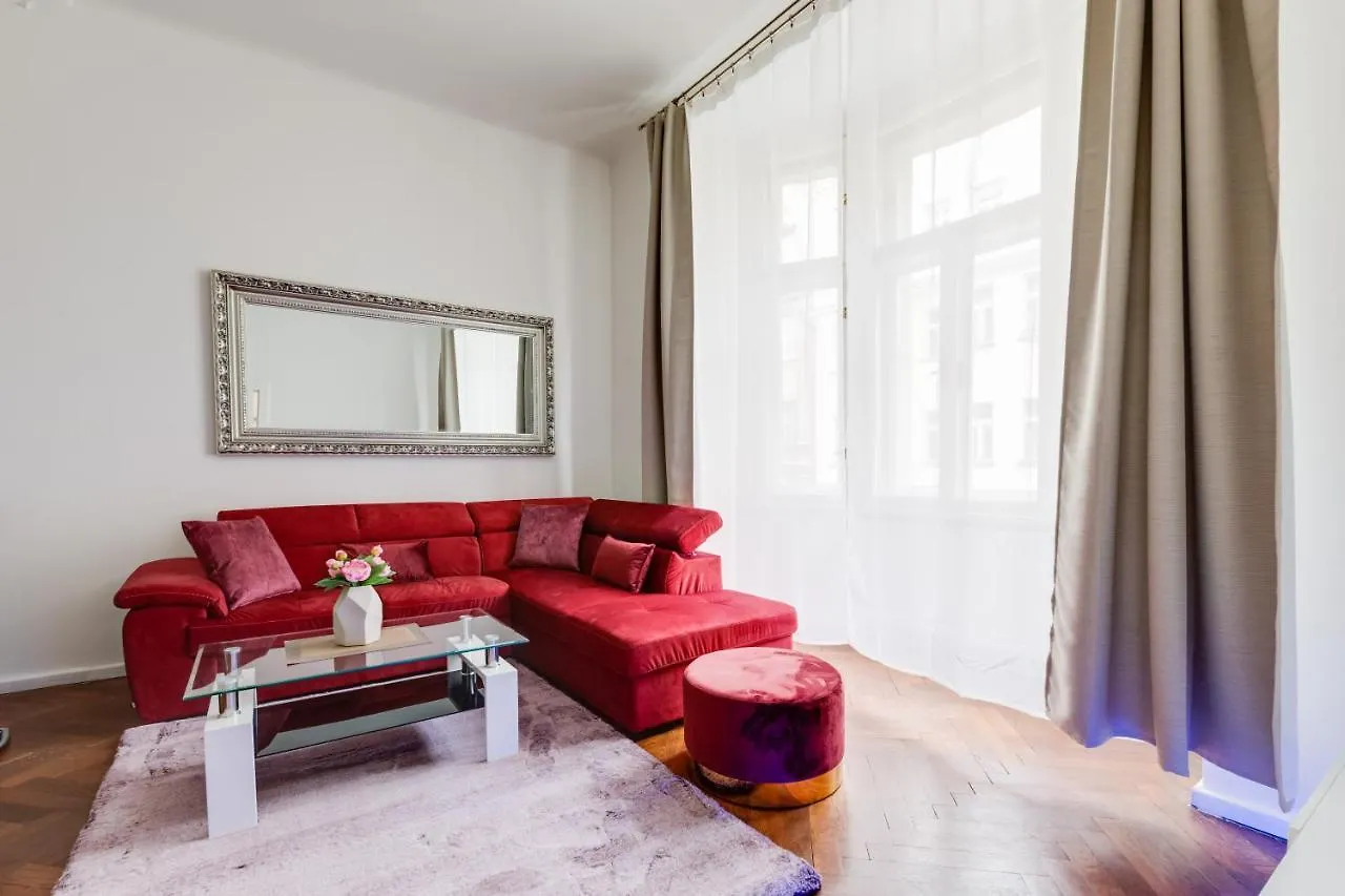 Luxury Riverside Apartments In The Center Of Prague
