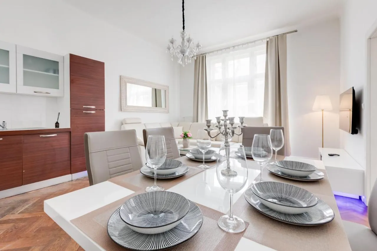 Luxury Riverside Apartments In The Center Of Prague
