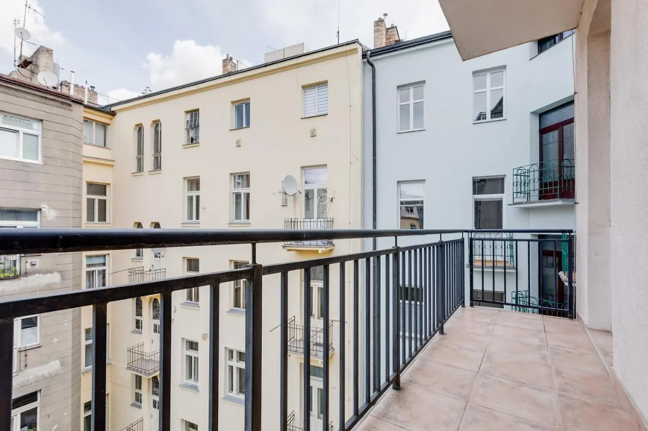 Luxury Riverside Apartments In The Center Of Prague