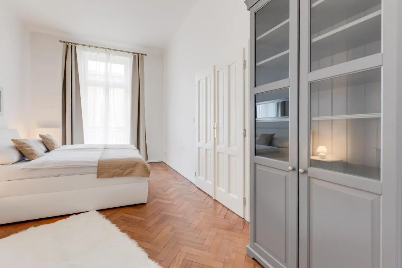 Luxury Riverside Apartments In The Center Of Prague