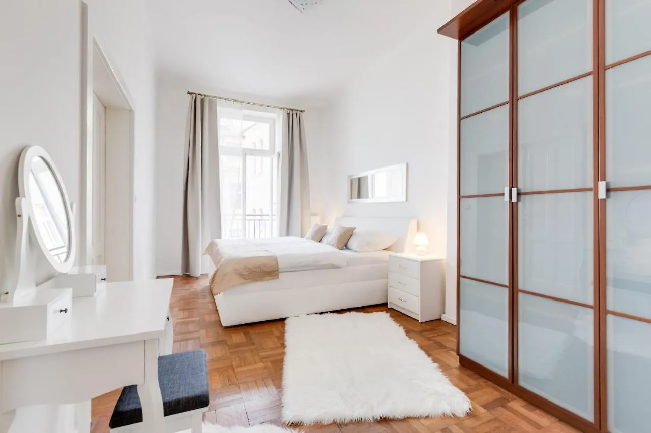 Luxury Riverside Apartments In The Center Of Prague