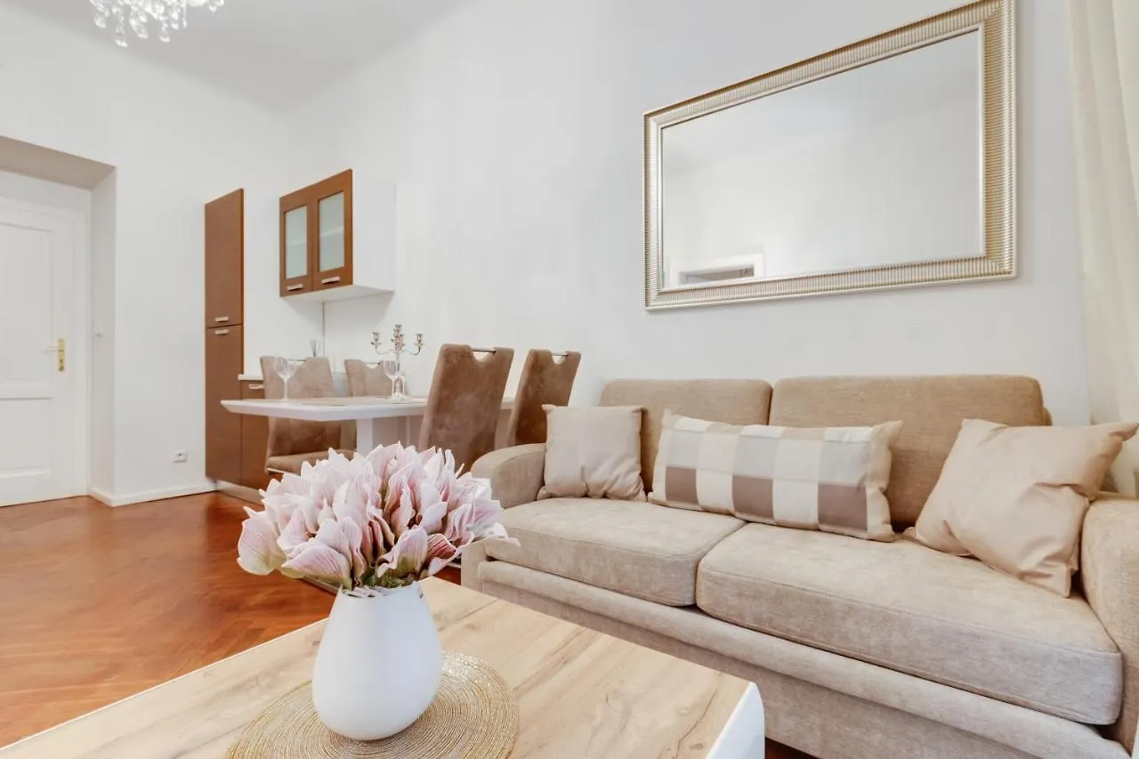 Luxury Riverside Apartments In The Center Of Prague