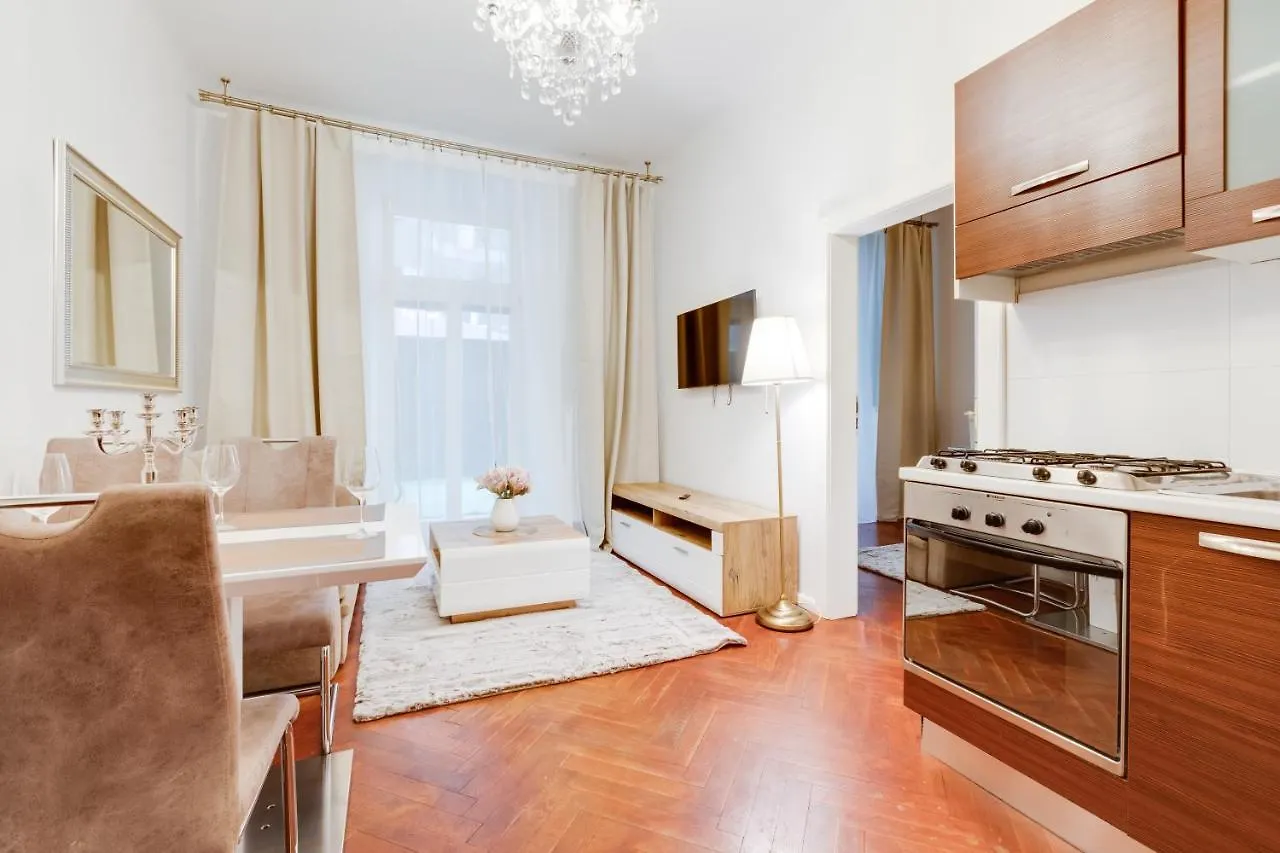Luxury Riverside Apartments In The Center Of Prague