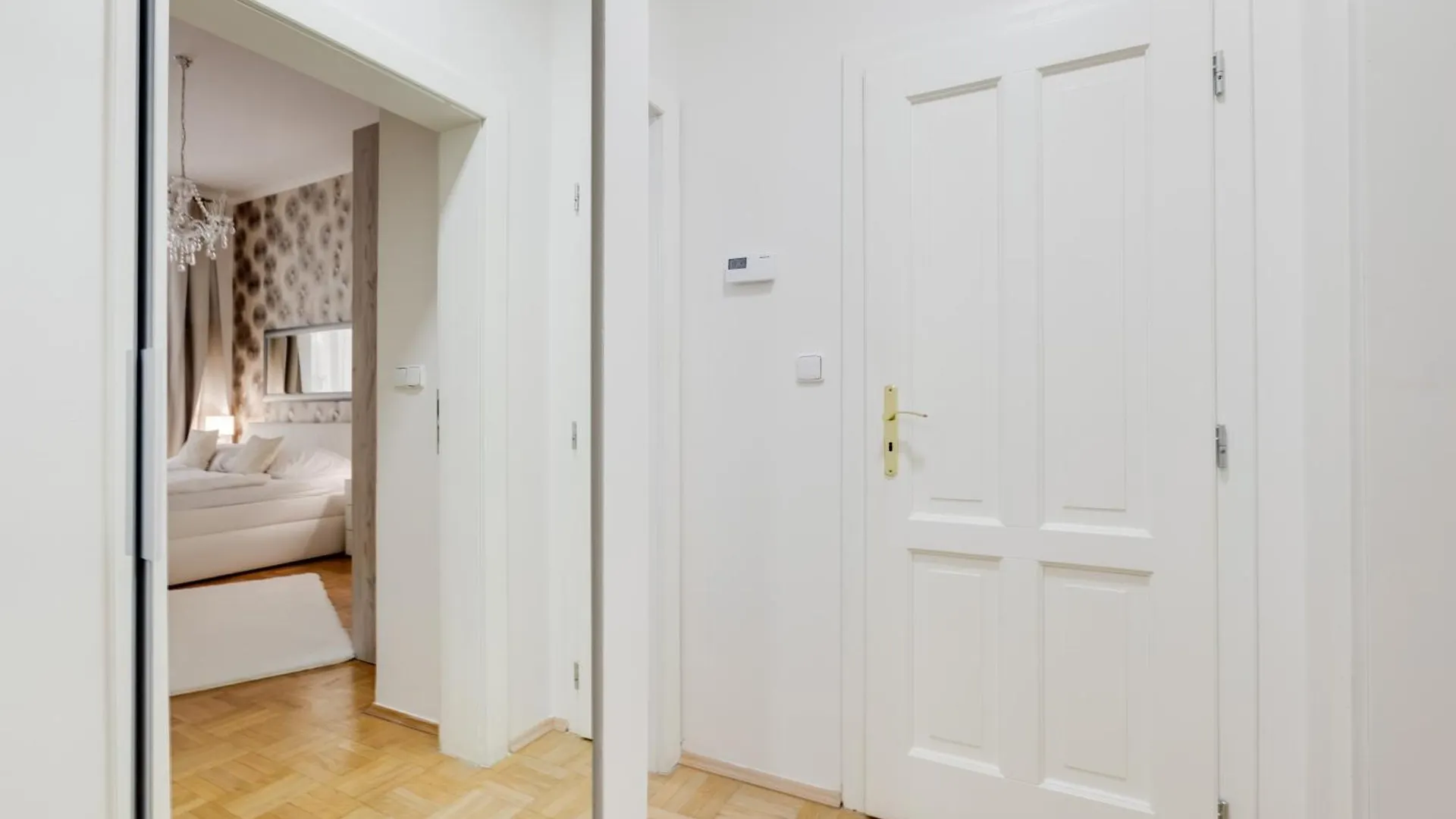 Luxury Riverside Apartments In The Center Of Prague