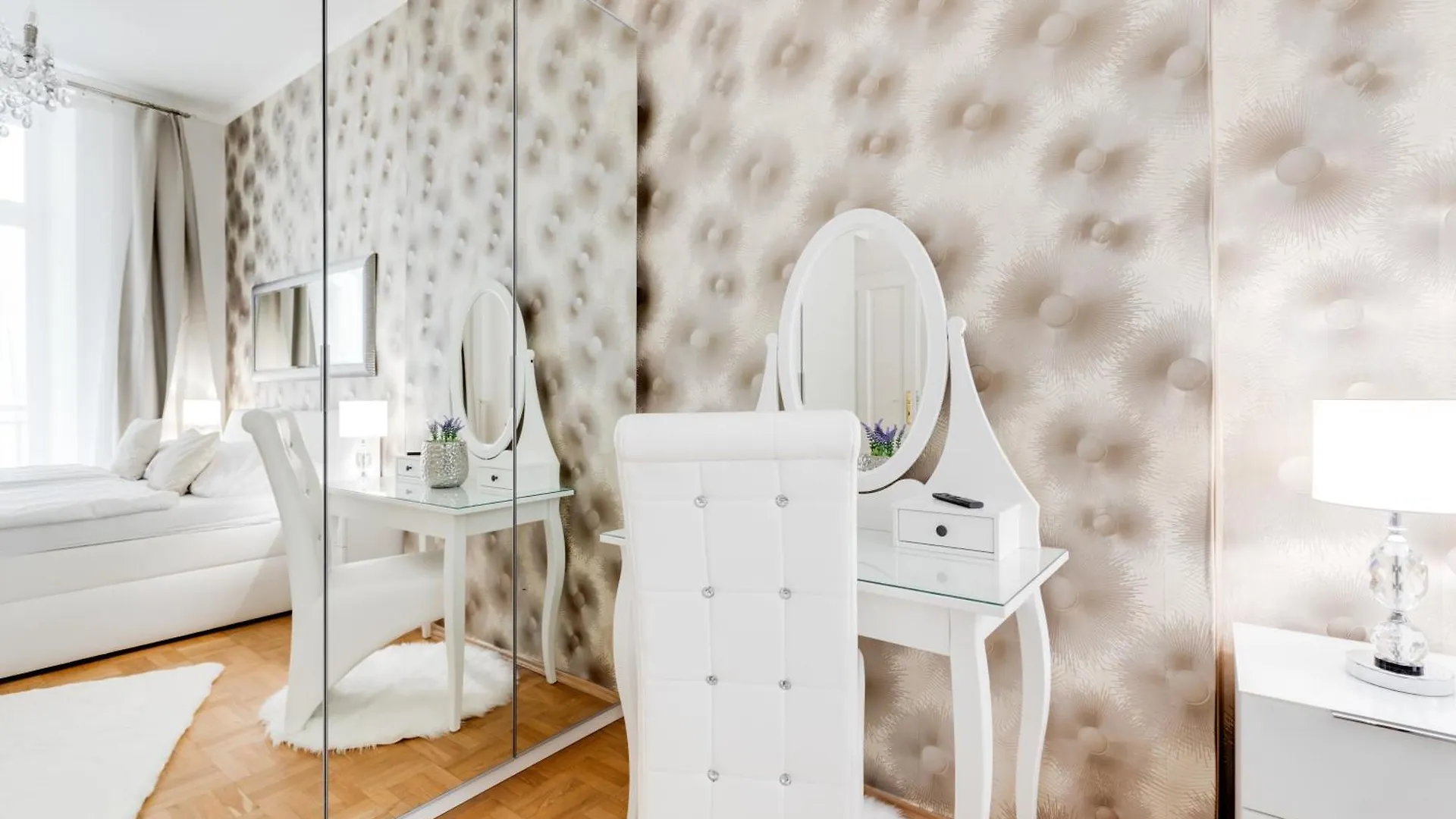 Luxury Riverside Apartments In The Center Of Praag