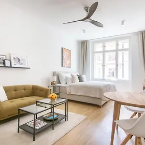 Bear Fountain Apartment