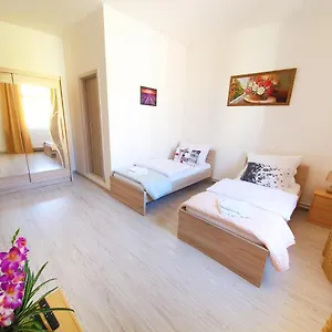 Apartman Kk, Prága